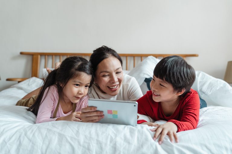 A photo of a mom and kids from All Ohio